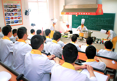 ��ʵһ�廯����